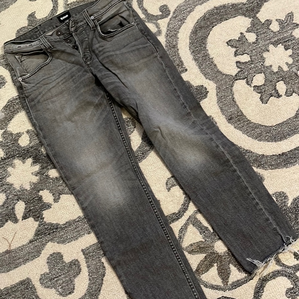 HUDSON Gray Jeans. Size 30” Waist   28” inseam - Picture 2 of 11